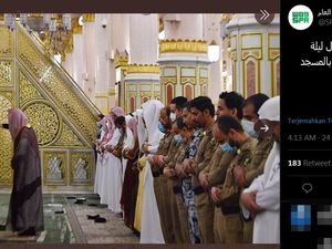 Suasana Tarawih Pertama di Masjid Nabawi dan 4 Fakta Lainnya