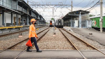 Stasiun Pasar Senen Tidak Melayani Kereta Jarak Jauh