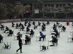 Bank Korea Tuding Tes Masuk Kampus Turunkan Angka Kelahiran: Terlalu Kompetitif!
