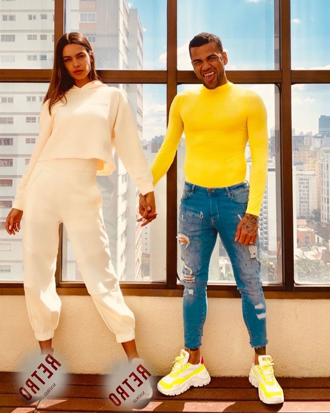 Untungnya, pada lamaran ketiga, Joana menerima Dani.  Foto: dok. Instagram