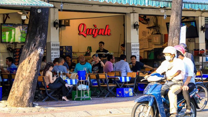 Masa isolasi atau praktik social distancing di kota Hanoi dan Ho Chi Minh City, Vietnam yang telah berlangsung selama 22 hari akhirnya berakhir.