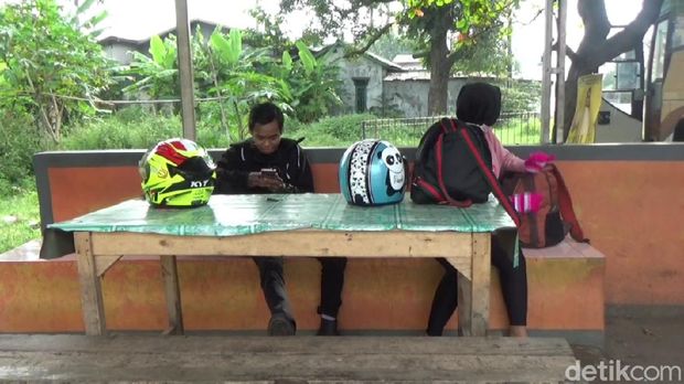 Pemudik Pakai Motor Lewat Pantura Subang
