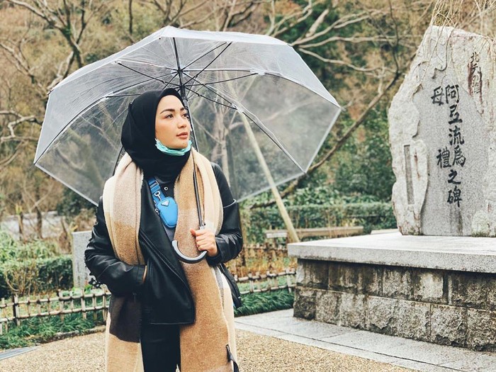 imel putri cahyati