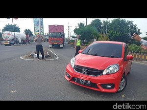 Puluhan Mobil Pemudik yang Masuk Kediri Dipaksa Balik Arah