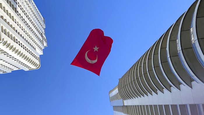 Turki Catat 2.500 Kematian dan 101.790 Kasus Imbas Corona Jumlah kasus positif virus Corona di Turki terus bertambah cepat. Lebih dari 100 ribu kasus saat ini telah tercatat di negeri itu.