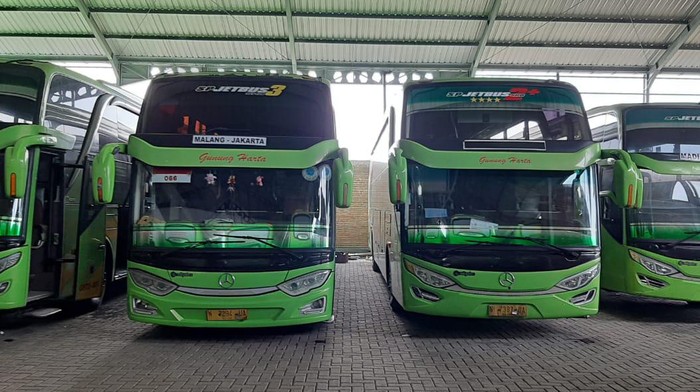 Larangan mudik mengakibatkan sejumlah lini bisnis terancam tak dapat beroperasi untuk sementara waktu seperti yang dialami industri transportasi khususnya bisnis otobus.