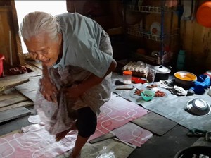 Bantuan dari Masyarakat Mengalir Untuk Nenek Khalijah