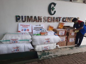 Pertamina Salurkan Ratusan APD di Faskes Wilayah Bogor