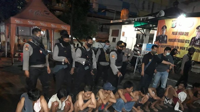 Janjian di FB, 13 Remaja yang Hendak Perang Sarung Ditangkap di Bekasi