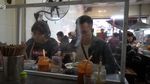 Restoran hingga Mal di Vietnam Buka Lagi