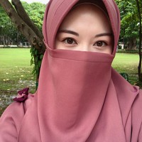 Saat Ayana ingin belajar lebih jauh tentang Islam di luar Korea, keluarganya memutus dukungan finansial. Ia pun harus bekerja di beberapa tempat sambil tetap sekolah untuk mewujudkan cita-citanya. Foto: Dok. Instagram @xolovelyayana