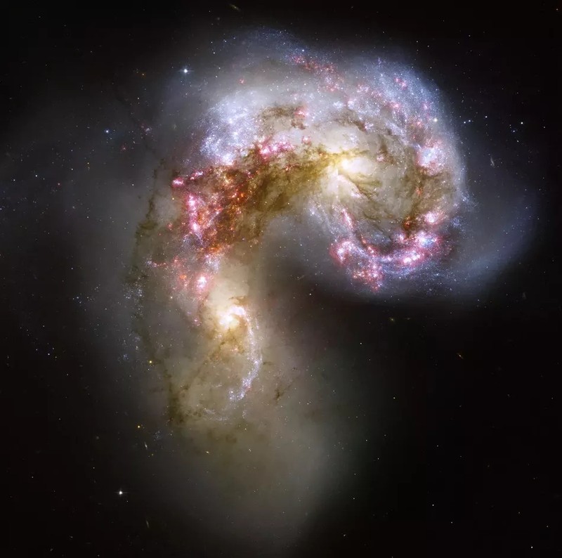 foto ikonik teleskop hubble