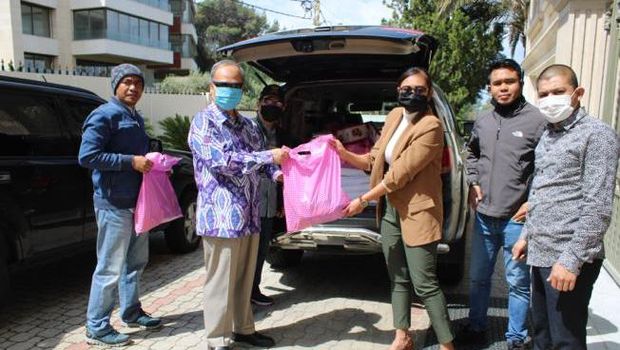 KBRI Beirut berikan bansos untuk WNI