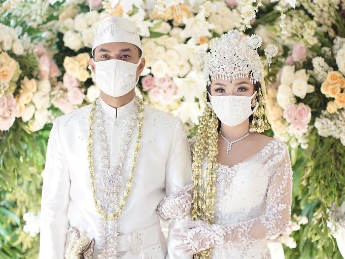 Zaskia Gotik menikah siri dengan Sirajuddin Mahmud.