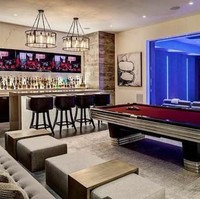 Kylie juga memiliki pub pribadi yang dilengkapi bar dan meja billiard. (Foto: Instagram/@ashley_therealtor)