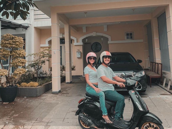 Kegiatan Vanessa Angel Saat di Rumah Aja