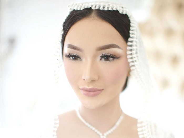 Zaskia Gotik menikah siri dengan Sirajuddin Mahmud.