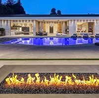 Kylie yang menyandang gelar self-made billionaire dua kali dari majalah Forbes juga melengkapi garasi untuk koleksi mobil mewahnya. Tak tanggung-tanggung, garasi tersebut dapat memuat 20 mobil. (Foto: Instagram/@ashley_therealtor)