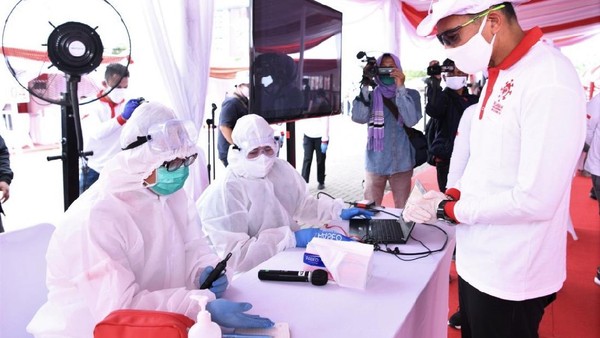 Relawan Indonesia Bersatu Gelar Rapid Test Gratis untuk Warga