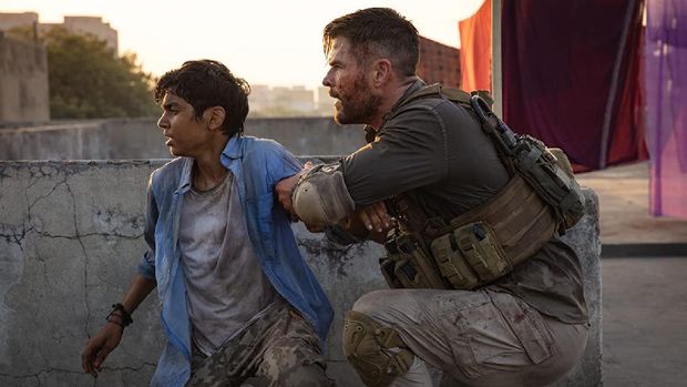 Chris Hemsworth dalam 'Extraction'
