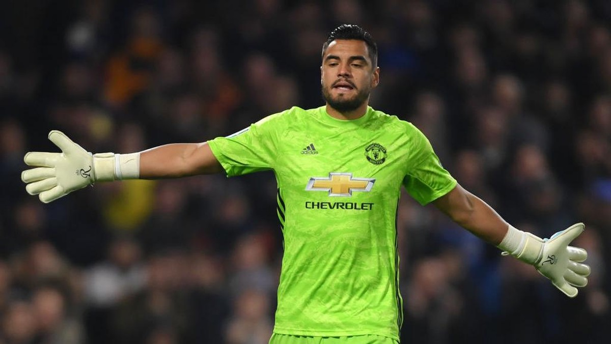 Istri Sergio Romero geram suaminya dihalangi pindah oleh Manchester United (Foto: Getty Images/Mike Hewitt)