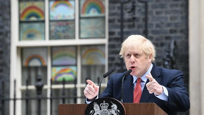 Perdana Menteri (PM) Inggris, Boris Johnson, kembali muncul ke publik setelah nyaris sebulan terinfeksi virus Corona.