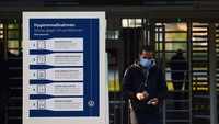 Produksi akan dilanjutkan sejalan dengan ketersediaan suku cadang dan jam kerja lebih sedikit dari biasanya dengan memenuhi persyaratan pemerintah di Jerman dan Eropa. Alexander Koerner/Getty Images.
