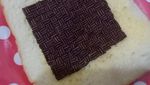 Niat Abis! Netizen Luangkan Waktu Susun Pola Meses di Roti Tawar