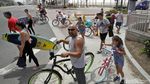 Cuek! Warga AS Ramai-ramai Piknik ke Pantai Saat Pendemi Corona