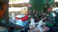 Sementara itu, Bapak Bernat Maywa orang tua dari Apolina Maywa, mengucapkan terima kasih kepada Satgas Yonif MR 411/Pdw Kostrad Pos Yakyu yang telah membantu persalinan putrinya yang melahirkan anak keduanya.
