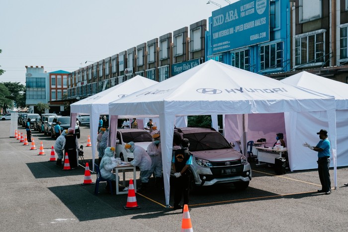 Hyundai Fasilitasi Drive-Thru Tes Corona di Jabar