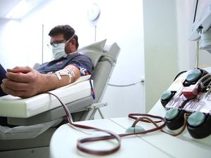 Butuh Relawan! RSCM Sedang Teliti Plasma Darah untuk Sembuhkan Corona
