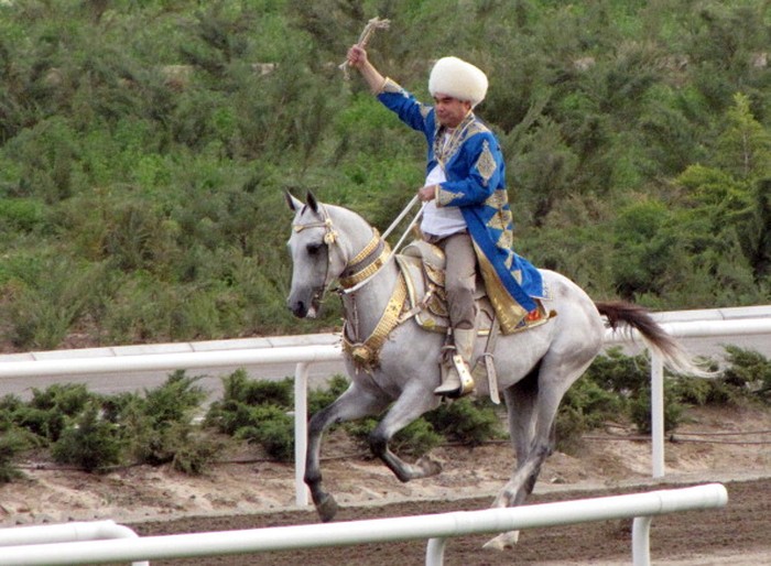 Hari Kuda Nasional Turkmenistan