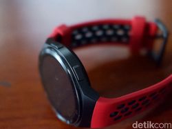 Unboxing Huawei Watch GT 2e, Jam Pintar Sporty Harga Rp 2 Jutaan