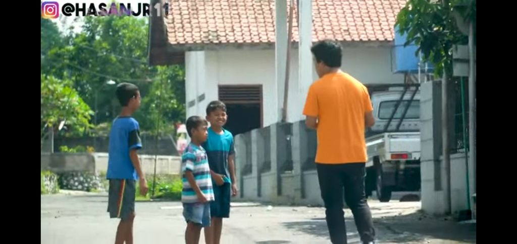 prank buka puasa tukar uang
