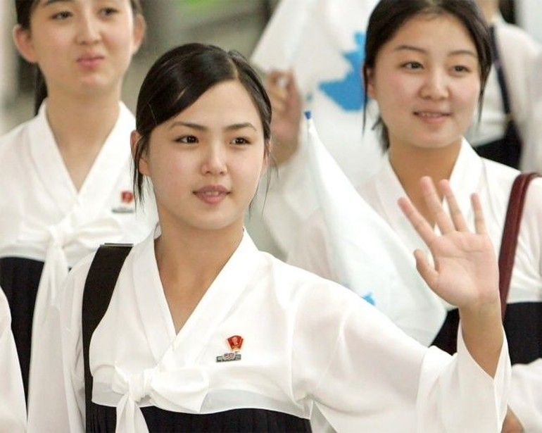 Misteri Ibu Negara Korut Benarkah Ri Sol Ju Adalah Istri Kim Jong Un