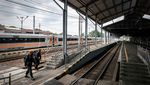 Potret Bandara, Stasiun dan Terminal yang Sepi Imbas Larangan Mudik