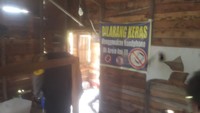 Pengunjung yang masuk dilarang menggunakan HP-nya selama di dalam kampung narkoba ini (dok. Istimewa)