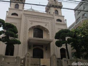 Masjid Kobe yang Selamat dari Gempa dan Serangan Bom Perang Dunia II