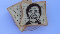 Putu Wardhani membuat roti meses bergambar tokoh kesehatan yang gugur dalam penanganan pandemi COVID-19. Misalnya sosok Prof. Dr. dr. Nasrin Kodim, MPH, guru besar FKM UI. Foto: @PutuWardhani