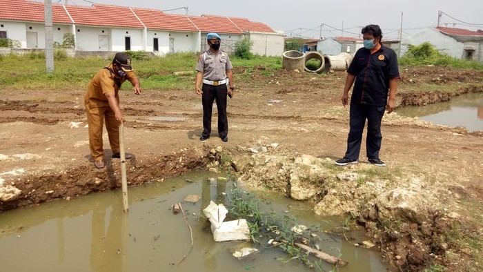 2 Bocah di Bekasi Tewas Tenggelam di Kali Usai Terpeleset saat Bersepeda
