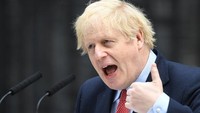 Lebih lanjut, PM Johnson menyebut pandemi virus Corona sebagai tantangan terbesar yang dihadapi Inggris sejak era perang.