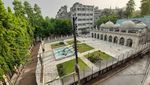 Potret Masjid Bangladesh yang Dihiasi Bahan Daur Ulang