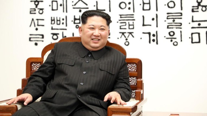 Kabar kondisi kesehatan pemimpin Korea Utara Kim Jong Un jadi perhatian dunia. Berbagai isu muncul terkait kondisi kesehatan orang nomor satu Korea Utara ini.