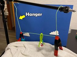 Kreatif! Ciptakan Dunia Miniatur dengan Mainan dan Barang di Rumah