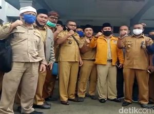 Kades di Sukabumi Tolak Paket Bantuan Ridwan Kamil
