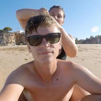 Keduanya akhirnya memutuskan untuk mengalihkan tujuan mereka dan pergi ke Saint Vincent. Mereka lalu menggunakan GPS sebagai bukti telah mengasingkan diri selama hampir sebulan. Foto: Facebook Sailing Kittiwake