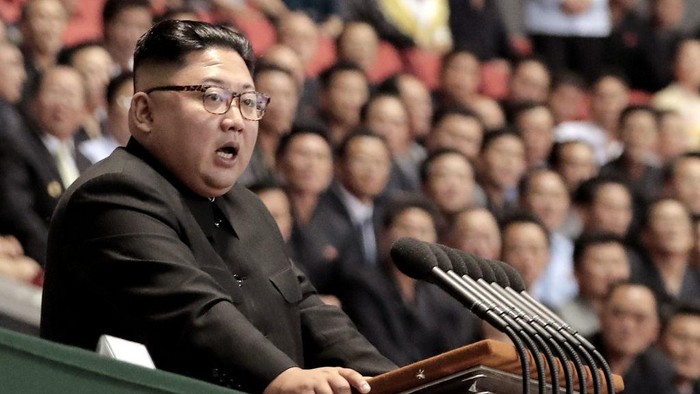 Saat Masyarakat Dunia Mempertanyakan Kabar Kesehatan Kim Jong Un Kabar kondisi kesehatan pemimpin Korea Utara Kim Jong Un jadi perhatian dunia. Berbagai isu muncul terkait kondisi kesehatan orang nomor satu Korea Utara ini.