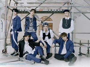 Wow! Pre-order Album NCT Dream Reload Capai 500 Ribu Copy