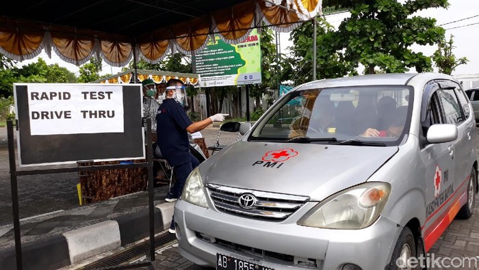 Rapid test massal di kantor Dinas Kesehatan Bantul, Selasa (28/4/2020).